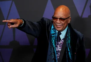 76041089007-20241104-t-081436-z-858736990-rc-27-yaaejn-5-w-rtrmadp-3-peoplequincyjones - 